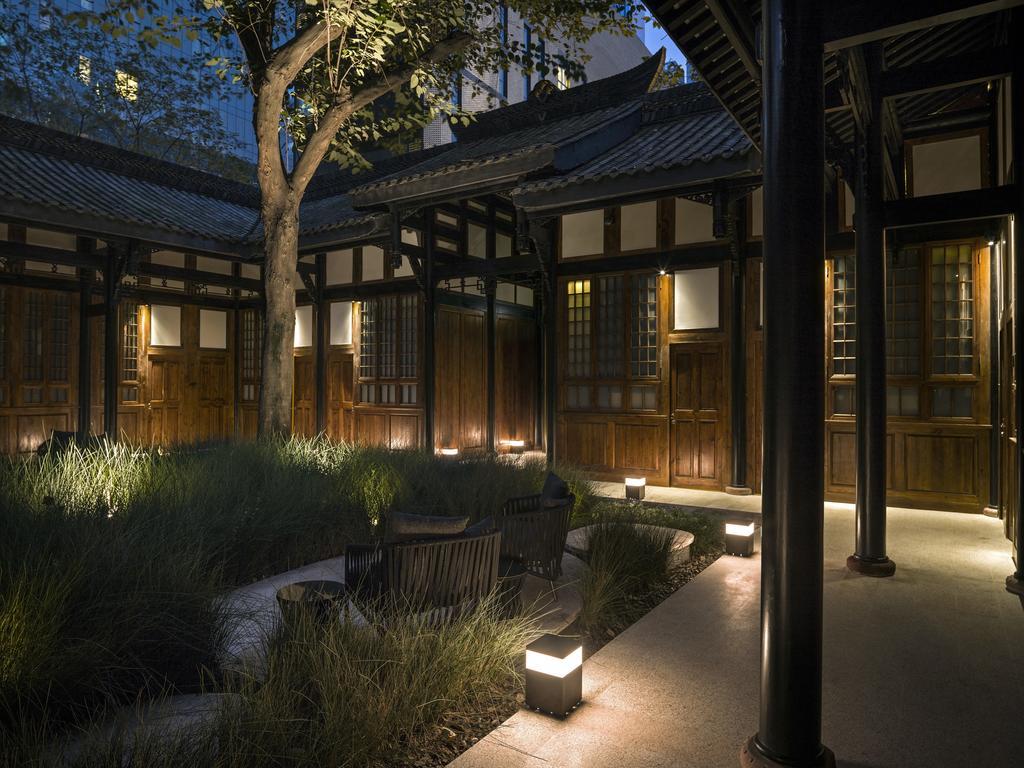 Отель The Temple House Чэнду Экстерьер фото